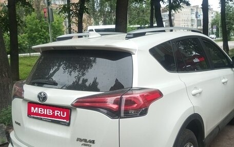 Toyota RAV4, 2017 год, 2 200 000 рублей, 2 фотография