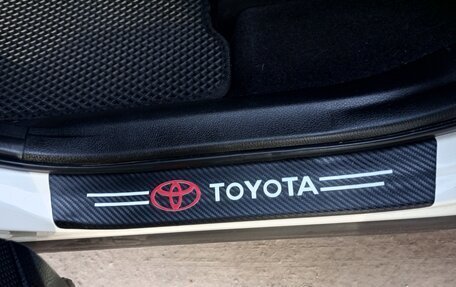 Toyota RAV4, 2017 год, 2 200 000 рублей, 11 фотография