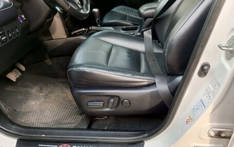 Toyota RAV4, 2017 год, 2 200 000 рублей, 10 фотография