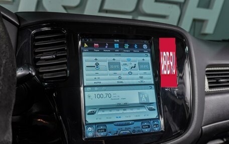 Mitsubishi Outlander III рестайлинг 3, 2014 год, 1 699 000 рублей, 12 фотография