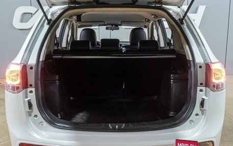 Mitsubishi Outlander III рестайлинг 3, 2014 год, 1 699 000 рублей, 21 фотография