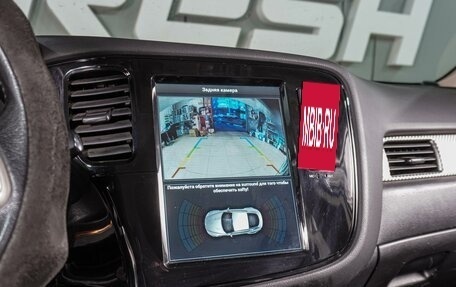 Mitsubishi Outlander III рестайлинг 3, 2014 год, 1 699 000 рублей, 13 фотография