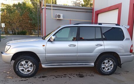 Toyota Land Cruiser 100 рестайлинг 2, 2006 год, 2 530 000 рублей, 9 фотография