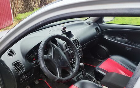 Mitsubishi Carisma I, 2003 год, 230 000 рублей, 6 фотография
