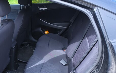Hyundai Solaris II рестайлинг, 2015 год, 1 200 000 рублей, 7 фотография