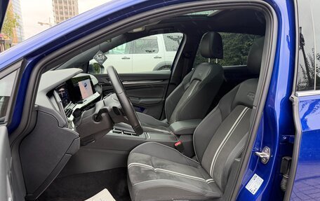 Volkswagen Golf VIII, 2022 год, 2 250 000 рублей, 12 фотография