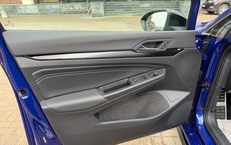 Volkswagen Golf VIII, 2022 год, 2 250 000 рублей, 10 фотография