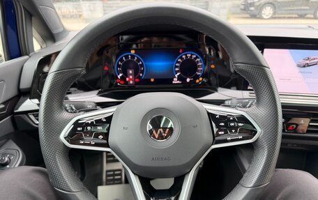 Volkswagen Golf VIII, 2022 год, 2 250 000 рублей, 18 фотография