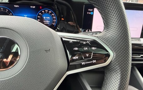 Volkswagen Golf VIII, 2022 год, 2 250 000 рублей, 21 фотография