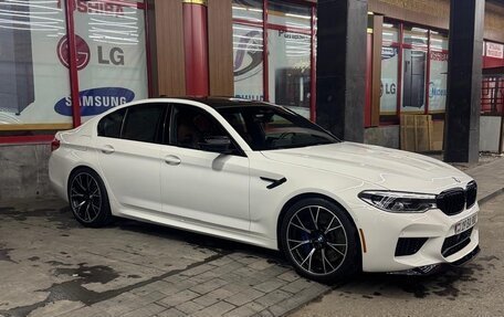 BMW M5, 2017 год, 5 350 000 рублей, 8 фотография