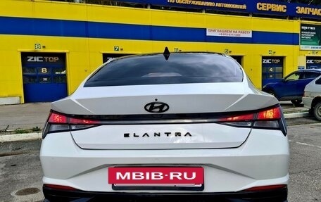 Hyundai Elantra, 2022 год, 1 900 000 рублей, 7 фотография