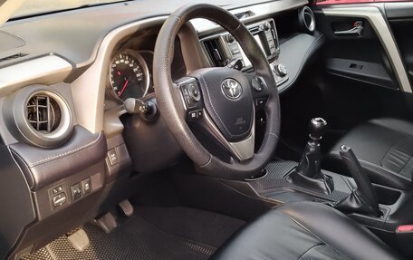 Toyota RAV4, 2013 год, 1 850 000 рублей, 31 фотография