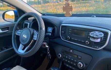 KIA Sportage IV рестайлинг, 2020 год, 2 300 000 рублей, 9 фотография