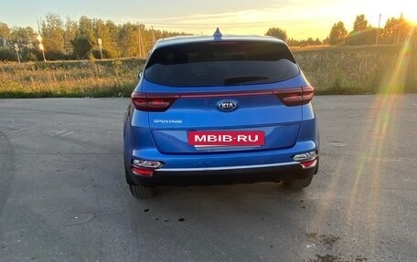 KIA Sportage IV рестайлинг, 2020 год, 2 300 000 рублей, 4 фотография