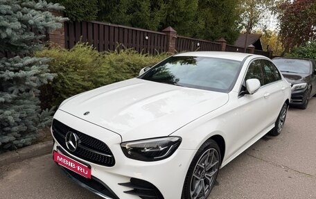 Mercedes-Benz E-Класс, 2020 год, 6 200 000 рублей, 4 фотография