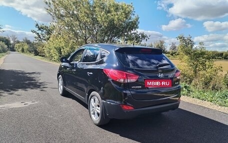 Hyundai ix35 I рестайлинг, 2011 год, 890 000 рублей, 4 фотография