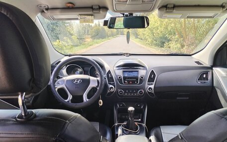 Hyundai ix35 I рестайлинг, 2011 год, 890 000 рублей, 7 фотография