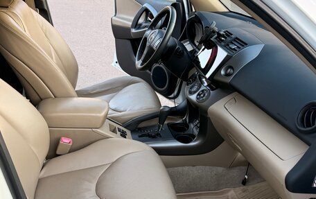 Toyota RAV4, 2011 год, 2 300 000 рублей, 10 фотография
