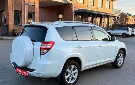 Toyota RAV4, 2011 год, 2 300 000 рублей, 4 фотография