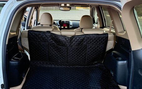Toyota RAV4, 2011 год, 2 300 000 рублей, 12 фотография