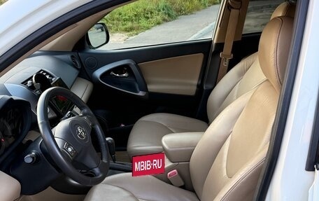 Toyota RAV4, 2011 год, 2 300 000 рублей, 15 фотография