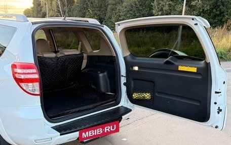 Toyota RAV4, 2011 год, 2 300 000 рублей, 13 фотография