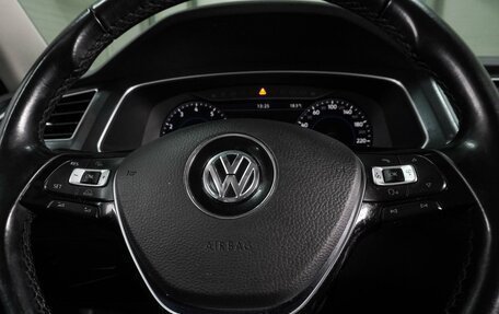 Volkswagen Tiguan II, 2018 год, 2 054 000 рублей, 17 фотография