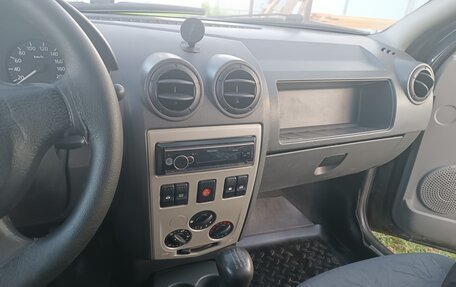Renault Logan I, 2006 год, 145 000 рублей, 7 фотография