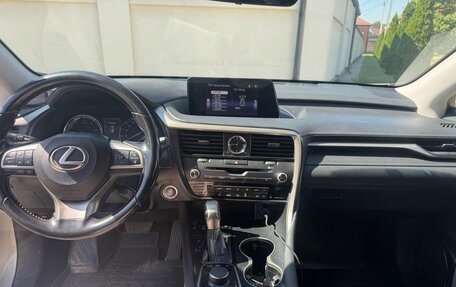 Lexus RX IV рестайлинг, 2017 год, 3 300 000 рублей, 8 фотография