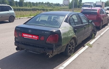 Lexus GS II рестайлинг, 2001 год, 350 000 рублей, 2 фотография