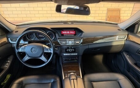Mercedes-Benz E-Класс, 2013 год, 1 600 000 рублей, 10 фотография