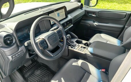 Toyota Land Cruiser Prado, 2024 год, 9 500 000 рублей, 7 фотография