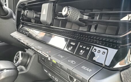 Toyota Land Cruiser Prado, 2024 год, 9 500 000 рублей, 16 фотография