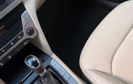 Hyundai Elantra VI рестайлинг, 2016 год, 1 270 000 рублей, 6 фотография