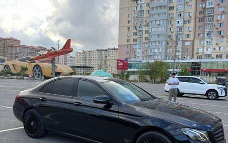 Mercedes-Benz E-Класс, 2016 год, 1 800 000 рублей, 6 фотография