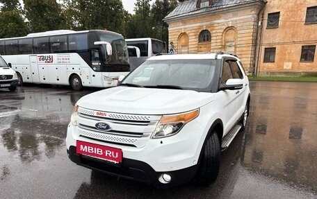 Ford Explorer VI, 2015 год, 2 300 000 рублей, 2 фотография
