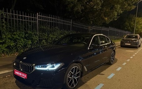 BMW 5 серия, 2021 год, 4 900 000 рублей, 3 фотография