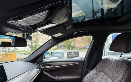 BMW 5 серия, 2021 год, 4 900 000 рублей, 14 фотография