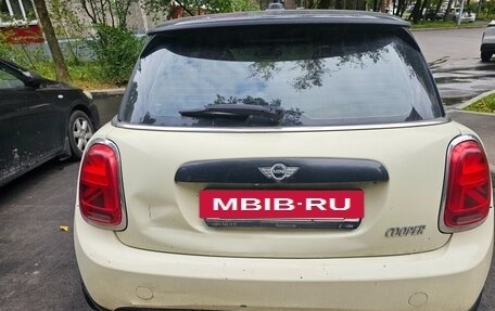 MINI Hatch, 2018 год, 1 500 000 рублей, 10 фотография