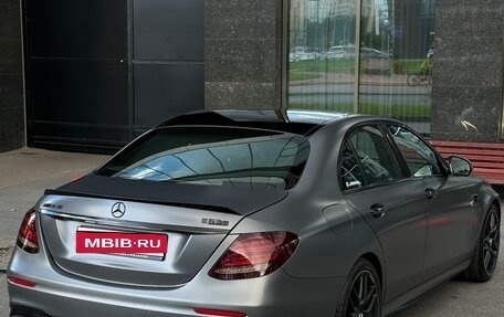 Mercedes-Benz E-Класс AMG, 2018 год, 5 950 000 рублей, 6 фотография