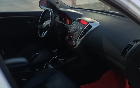 KIA cee'd I рестайлинг, 2010 год, 850 000 рублей, 5 фотография