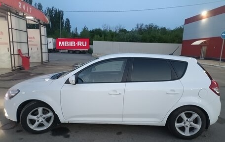KIA cee'd I рестайлинг, 2010 год, 850 000 рублей, 2 фотография