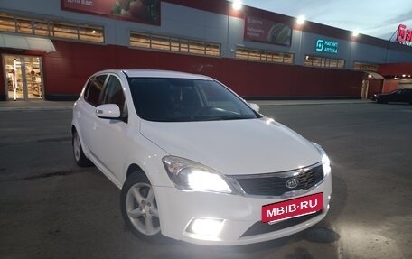 KIA cee'd I рестайлинг, 2010 год, 850 000 рублей, 10 фотография