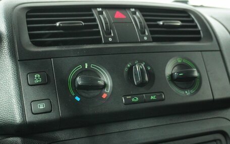 Skoda Fabia II, 2012 год, 689 000 рублей, 14 фотография