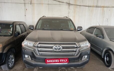 Toyota Land Cruiser 200, 2015 год, 4 011 467 рублей, 2 фотография
