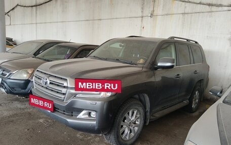 Toyota Land Cruiser 200, 2015 год, 4 011 467 рублей, 3 фотография