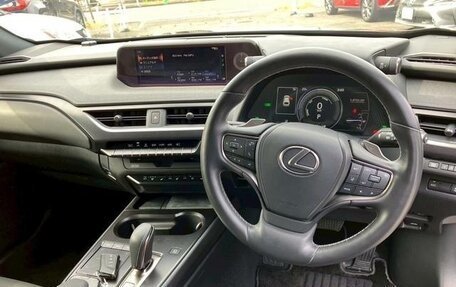 Lexus UX I, 2024 год, 3 766 666 рублей, 13 фотография