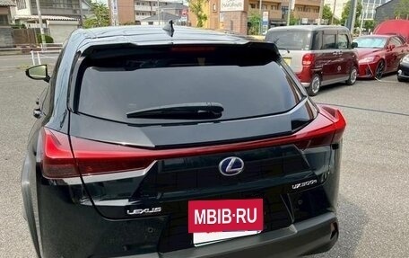 Lexus UX I, 2024 год, 3 766 666 рублей, 7 фотография