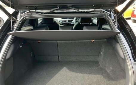 Lexus UX I, 2024 год, 3 766 666 рублей, 34 фотография