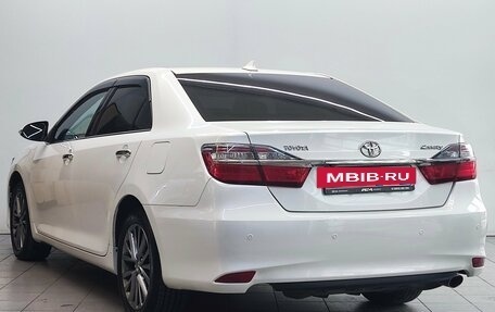 Toyota Camry, 2017 год, 1 870 000 рублей, 7 фотография